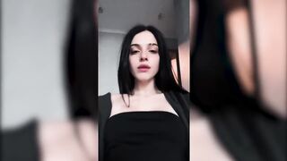hot girls tik tok