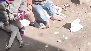 بچے اور کتا????Baby and dog funny video