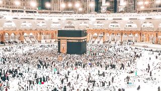 Top 10 beautiful mosques in the World 2023
