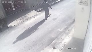 Motocycle hijacking in Quetta near Tareen House CCTV footage
