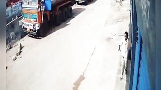 Tiger attack in India viral video