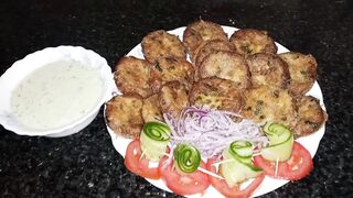 Chicken aloo cutlet recipe// aloo chicken kabab unique recipe// by Nuzhat Javeed ????