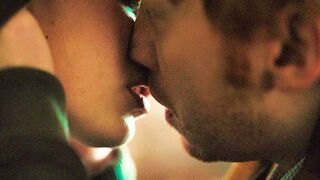 Servant 3x03 / Kiss Scene — Leanne and Julian (Nell Tiger Free and Rupert Grint)