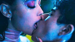 Through My Window / Kiss Scene — Apolo and Daniela (Hugo Arbues and Natalia Azahara)