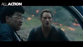 Dinasour fight in Jurassic park Movie Hollywood