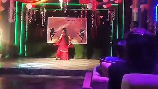 Chunari chunari pe dance