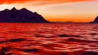 Удивительной красоты морской закат.
