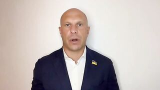Ты тот, кто привёл мою страну к войне!