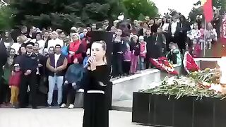 Эту песню должны услышать люди во всём мире!.....