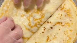 Блинчики с красной икрой