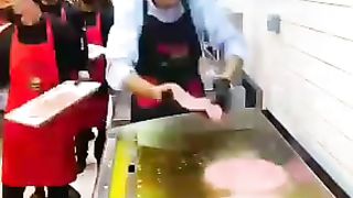 CZN Burak, giant food