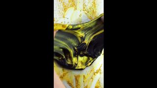 Golden Pigment Mixing into Slime #pigment #slime