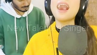 Tary bin ik pal . Nice voice song