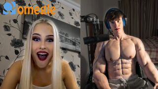 Bodybuilder in Omegle prank ???? amazing reaction of viewers ????????