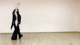 Aigerim belly dancer