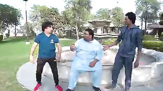 Sakhawat Naz Nay Karwai Motay Ko Exercise  #SakhawatNaz  #sakhawatnazfunnyvideo