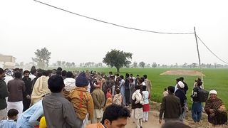 Barat Per Paisu Ki Barish #wedding #marriage #barat
