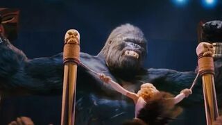 Kong Escapes Scene - Kong's Rampage - King Kong (2005) Movie CLIP [1080p HD]