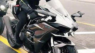 Bike racing