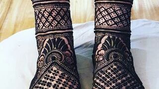 BRIDAL FOOT MEHNDI DESIGN