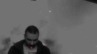 بجنگ مثل کسی ک سالهات زیر ظلم بوده زیر پتک
