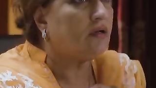 ماہ_نور_کے_منہ_پر_پڑا_تھپڑ۔۔۔#shorts_#meredamad__#humtv_#washmafatima(360p).