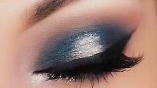 Eye makeup