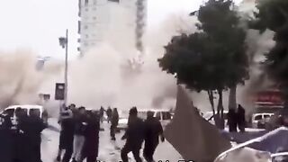 earthquake kills up to 5,000