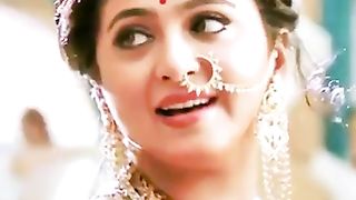 Anushka Shetty - Biography, Age, Height, Weight, Boyfriend, Family, Affairs  - AnushkaShetty- shorts  febspot