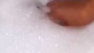 Crazy Trick to Clean your Mobile Cover