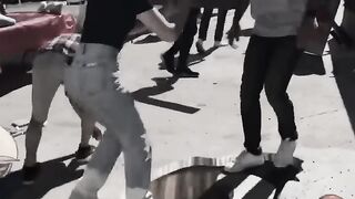 Never ever walk on an Art Street