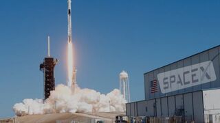 Space X launching a new raquit