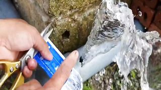 How to deal with broken pvc water pipes from toothpaste shells very quickly without cutting pipes.
