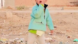Baby Dance performance