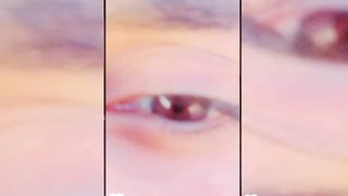 Eyes glow