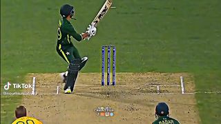 Muhammad Haris beautiful scoop shot