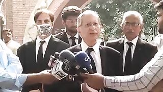 ik biyan ne qamar javed bajwa ko nanga kar dia