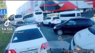 Стало скучно в пробке
