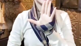 How to tie a scarf