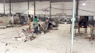 manufacturing glass bangles in the factory