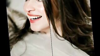 Beautiful kinza hashmi