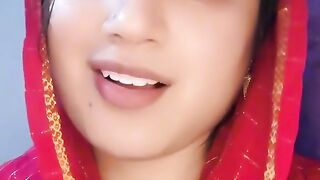 Tujhe pyar se dekhne wala mera dil hai