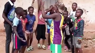 Dance on Bollywood Song Kala Chashma by African guys