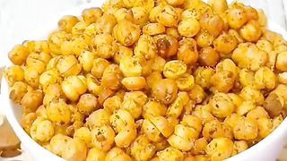 Chatpata chana namkeen