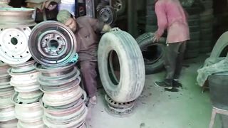 Wonderfull skills Pakistani truck tyre repair |How to repair tyre with hand |truck tire retreading