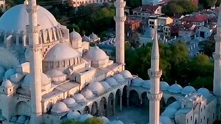 Beautiful mosque ????
