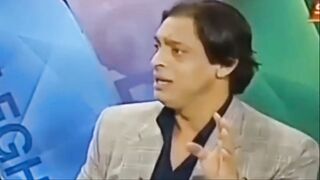 shaoib Akhtar in angry mood