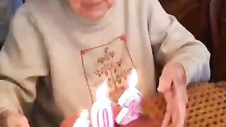 (Funny old Aunty)