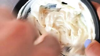 How to make cheese garlic bread?