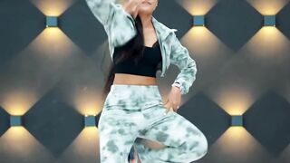 Ae Beta Ye Mera Adda   Oon Watava Mava Danshree Verma Dance Stetus